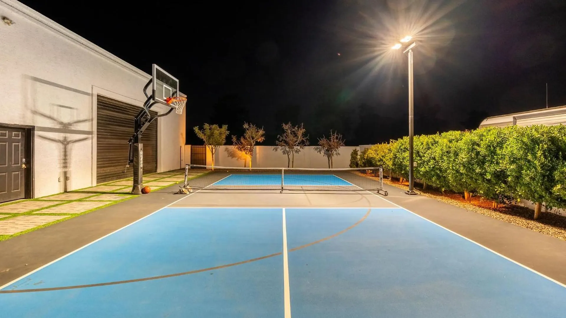 Entertainers Retreat Pickleball Bocce Pool Spa Putt Grn 斯科茨 美国